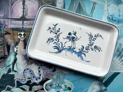Porcelæn, Fad, Fransk, Dekorativt fransk fad sælges.

Mål: 21 x 14 cm 

Handler via MobilePay - send