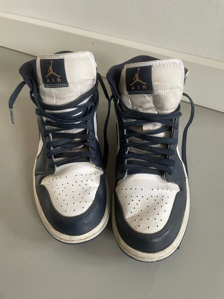 Sneakers, str. 44, Nike Air JORDAN mid