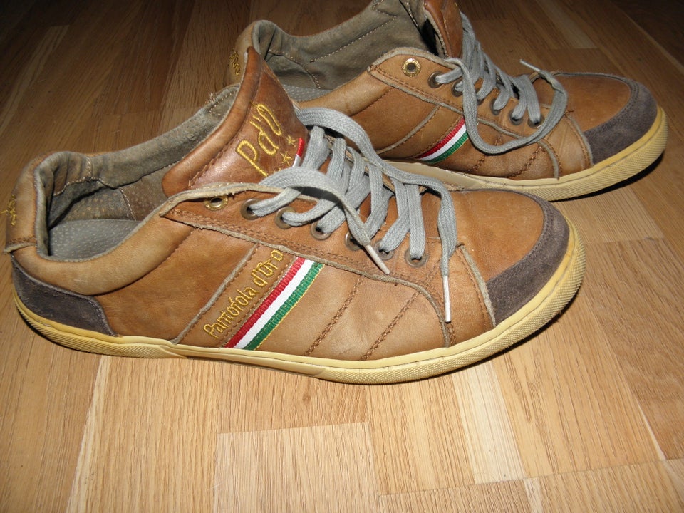 Sneakers, Pantofola, str. 44