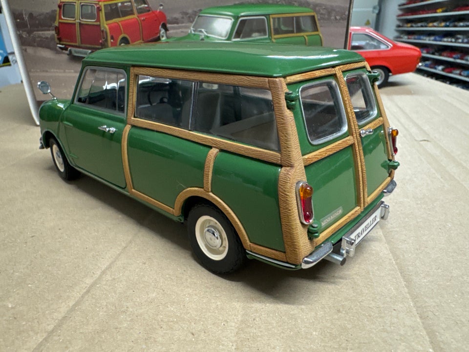 Modelbil, Morris Mascot Mini Traveller Estate 1/18, skala