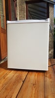 Andet køleskab, andet mærke Biltema, 48 liter