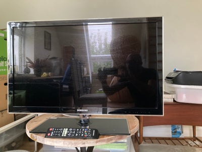 LED, Samsung, UE32D5050PW, 32", widescreen, God, Samsung 32 tommer LED TV fra ca. 2016. Har ikke vær