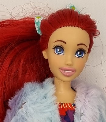 Barbie, OOAK, Arial disney havfrue prinsesse på creatable worl krop. Det er er på billedet følger me