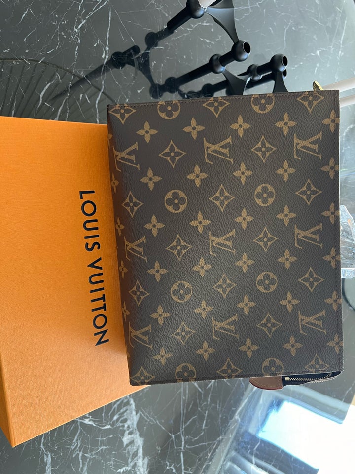 Clutch, Louis Vuitton