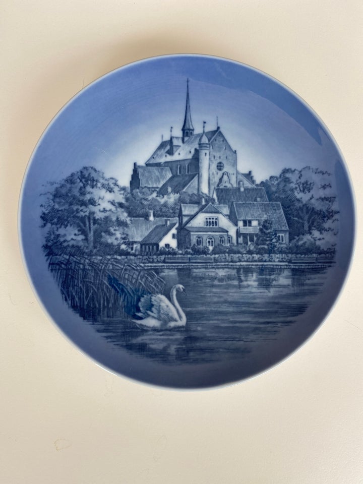 Platter med domkirker, Royal Copenhagen