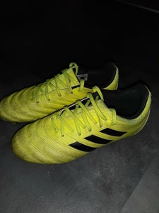 Adidas 37 Fodbold Sportsbeklædning - Fodboldstøvler - brugt på DBA - side 2