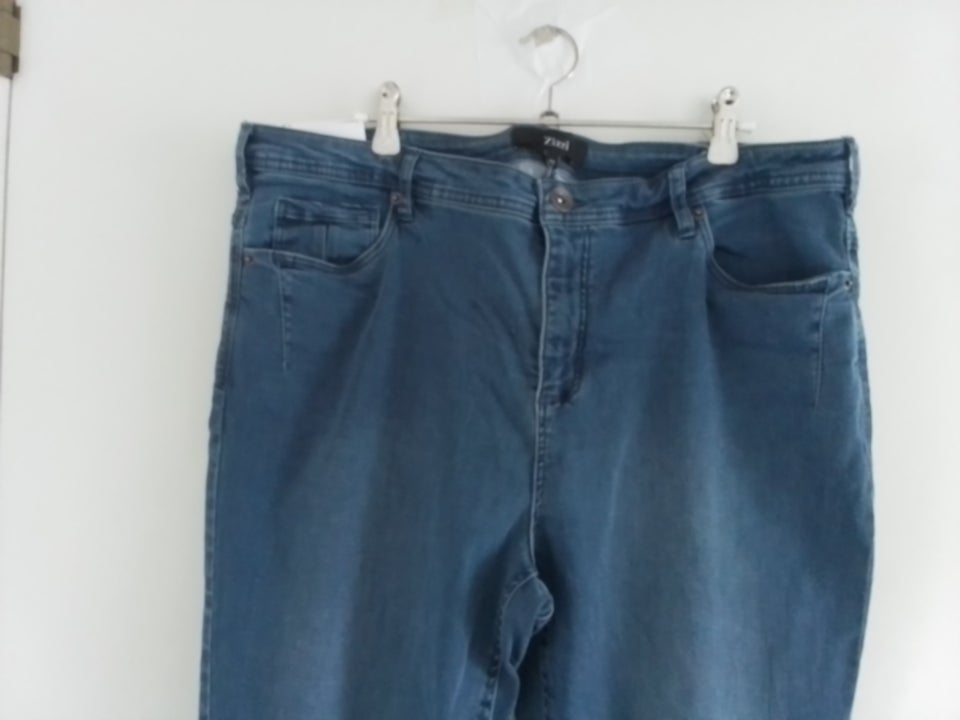 Jeans, Zizzi Emily, str. 52