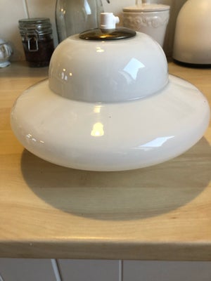 Pendel, Ved ikke.., Rigtig sød lampe i super stand. Diameter ca. 25 cm højde ca. 15 cm