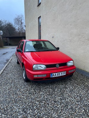 VW Golf III, 1,8 GL, Benzin, 1996, km 154149, rød, 3-dørs, Volkswagen Golf 1, 8

Mærke: 		Volkswagen
