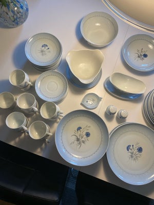 Porcelæn, Copenhagen Porcelain, B&G, , Blå Demeter Kornblomst, 11 kopper: 
10 underkopper: 
10 desse