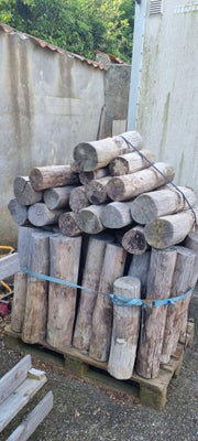 Tømmer, Robinie tømmer, Super fine balancestolber i robinietræ perfekt til en legeplads. Træet rådne