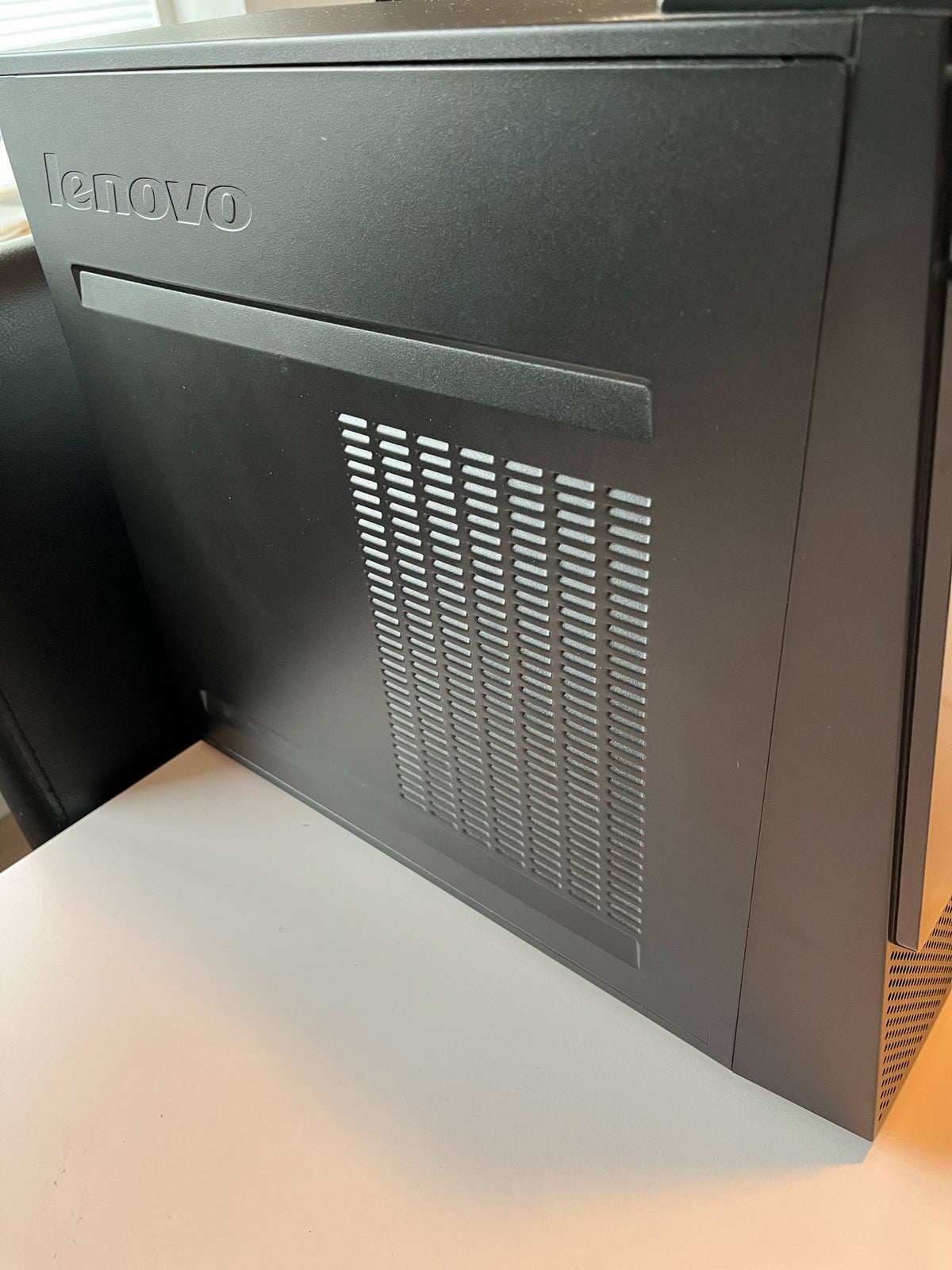 Lenovo, Stationær - Intel cpu - SSD - 8 gb, Intel Pentium J