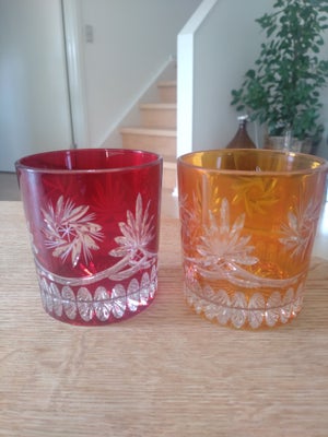 Glas, Whiskyglas, Bøhmisk, 2 fine glas til fx whisky. Højde 9 cm, diameter ca 8 cm. Med få brugsspor