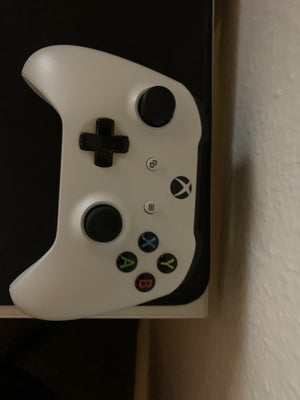 Xbox, Kontroller, Perfekt, Xbox controller sælges da den ikke længere bliver brugt. Den er i super g