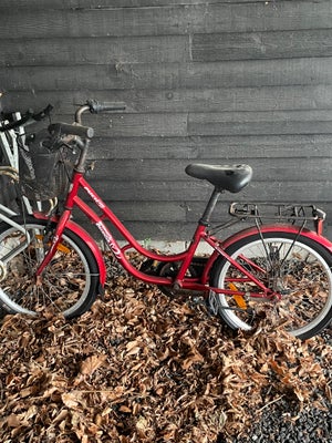 Pigecykel, shopper, 20” pigecykel
SCO
3 gear
Med lidt rust, køreklar