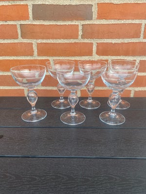 Glas, Champagneglas , Tranquebar Holmegård, 6 stk flotte champagneglas 
Pris pr stk 75 kr 
Sælges sa