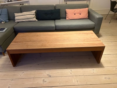 Sofabord, Woody , teaktræ, b: 60 l: 160 h: 35, Flot massivt sofabord.
Det er købt i 2005 for 11.900.
