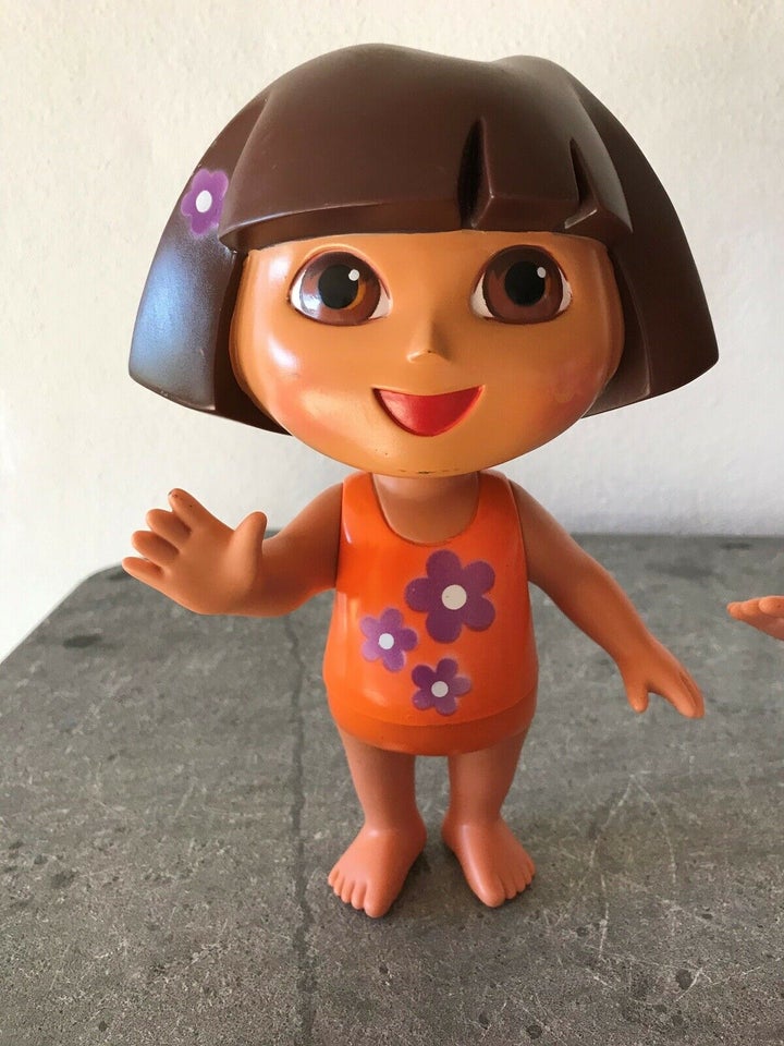 Andet legetøj, Dora the explorer dukker