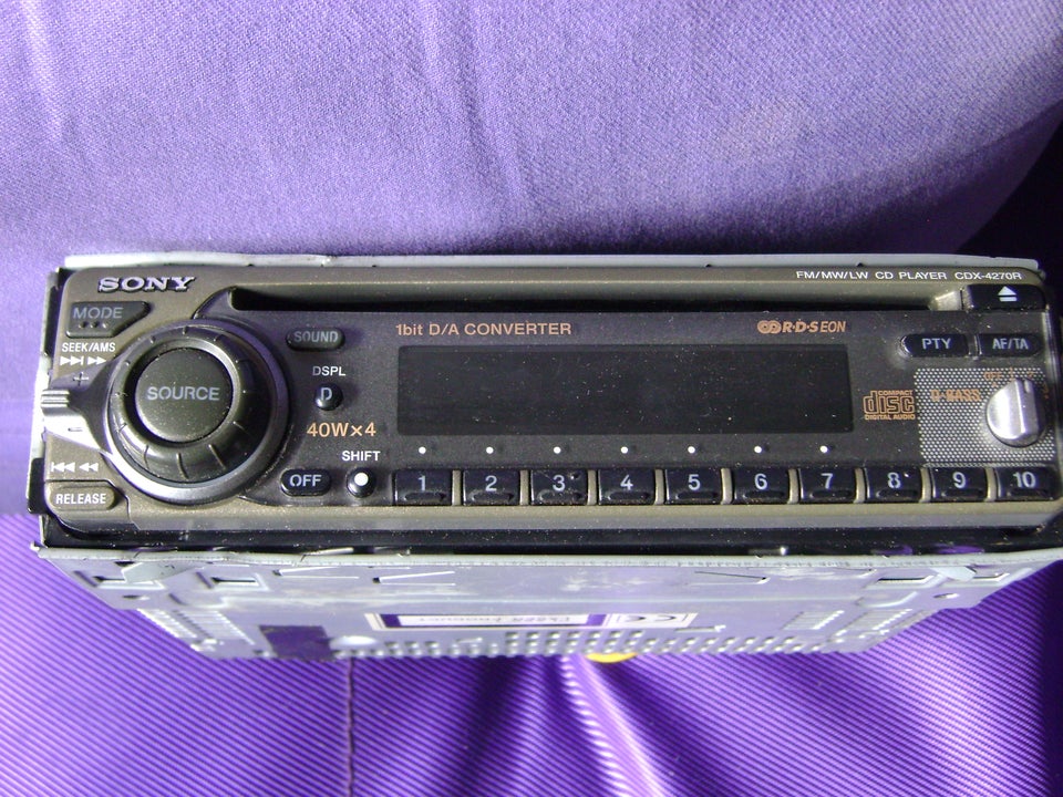 Sony CDX-4270R, CD/Radio