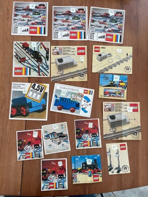 Lego City, Kæmpe samling af lego brochurer fra 1960, 1970, 1980, 1990’erne. 

Det er mange sjældne i