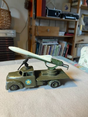 Modelbil, Tekno Militærbil, skala 1/43, Militærbil med maskingevær på taget og raket på lader, som k