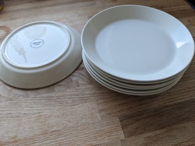 Fajance, Tallerken, IIttala, Syv fine frokosttallerkener fra Iittala / Teema
50 kr pr stk eller saml