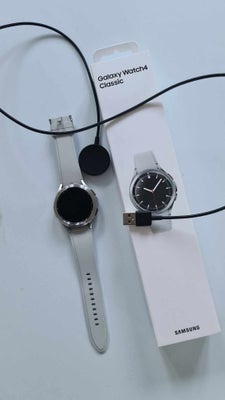 Smartwatch, Samsung, Samsung Galaxy Watch 4 46 mm. Super ur med stor tydelig skærm og mange funktion