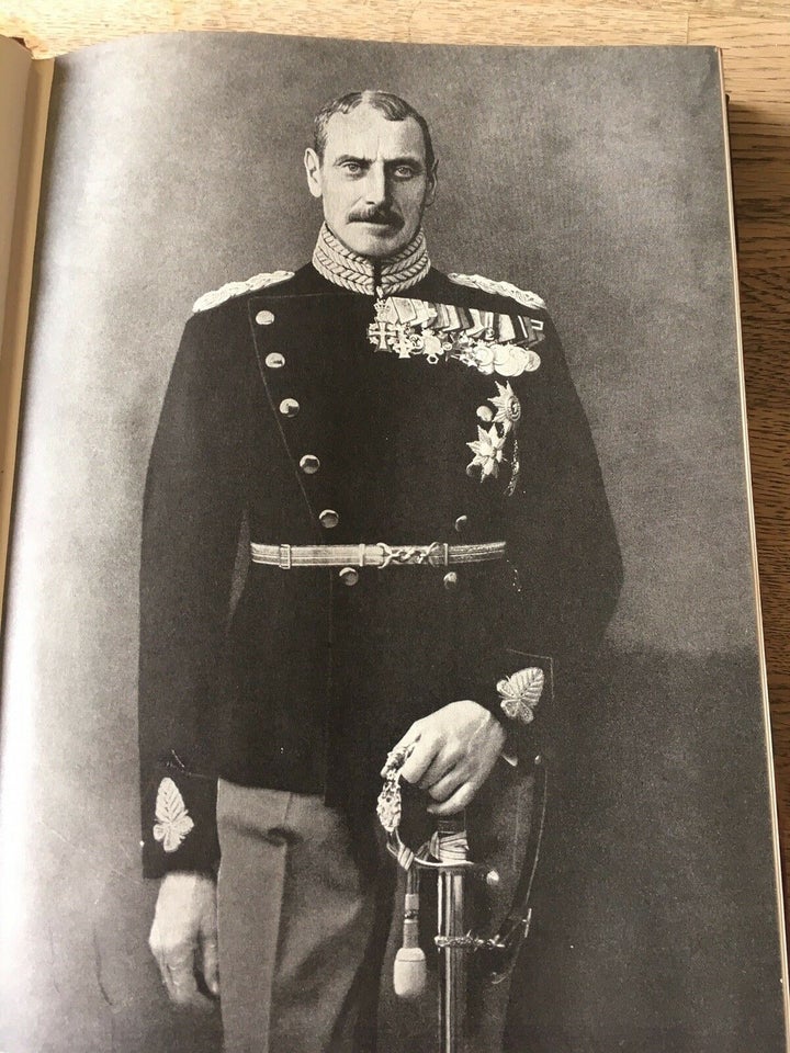 Vor konge 1870 26 september 1945, emne: historie og samfund