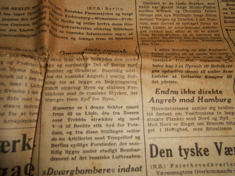 Demokraten 23-24 april 1945, Blad