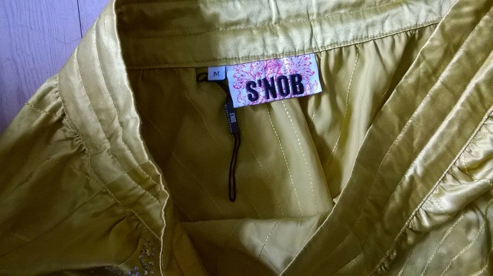 satin nederdel, str. 40, snob