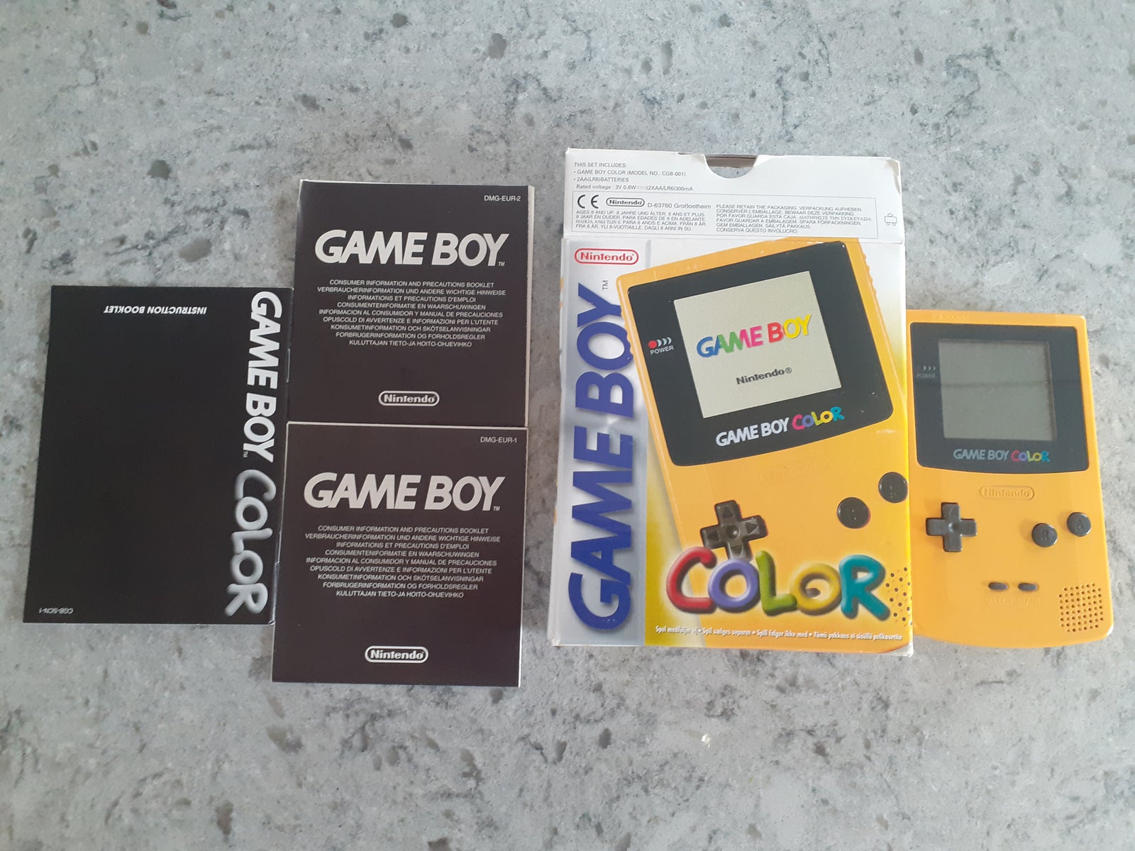 Nintendo Game Boy Color, God
