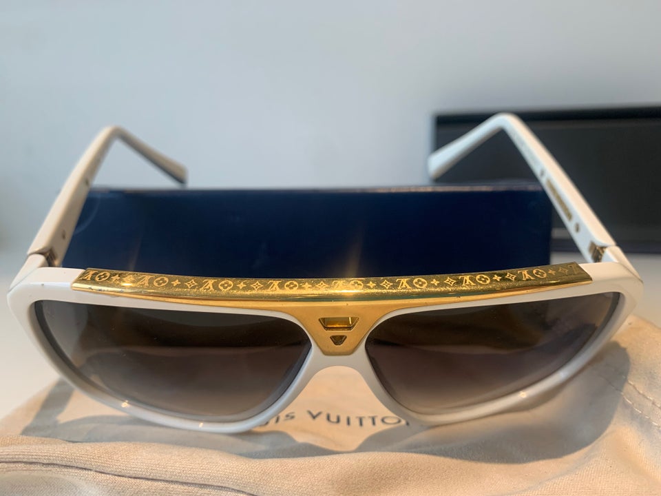 Solbriller unisex, Louis Vuitton –  – Køb og Salg af Nyt og Brugt