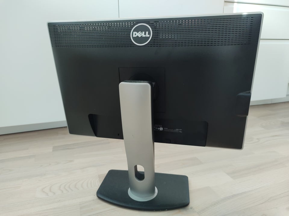 Dell, UltraSharp U2412M 24"