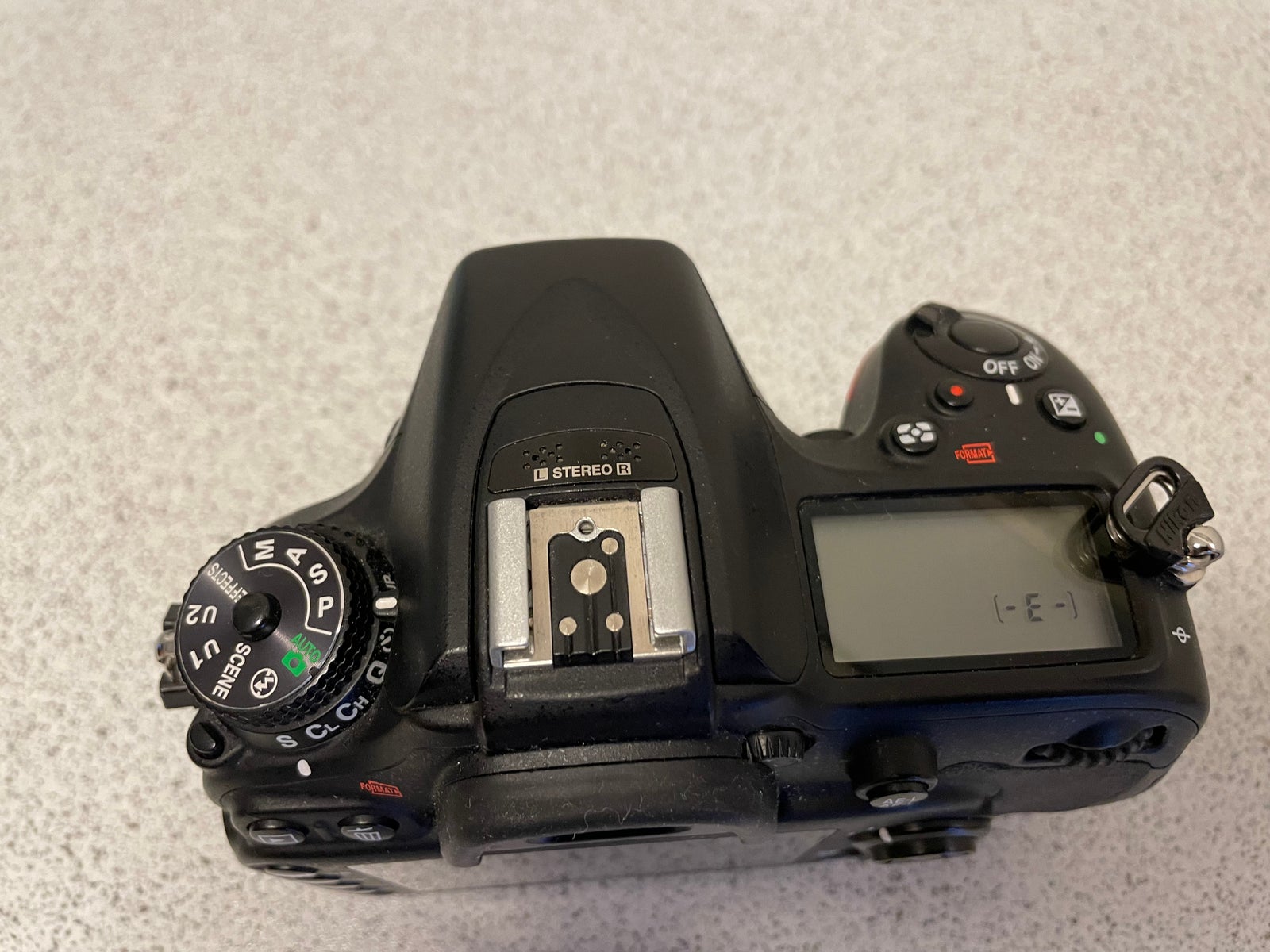 Nikon D7100, 24 megapixels, 0 x optisk zoom