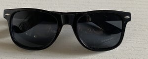 Solbriller til salg - køb brugt og billigt på