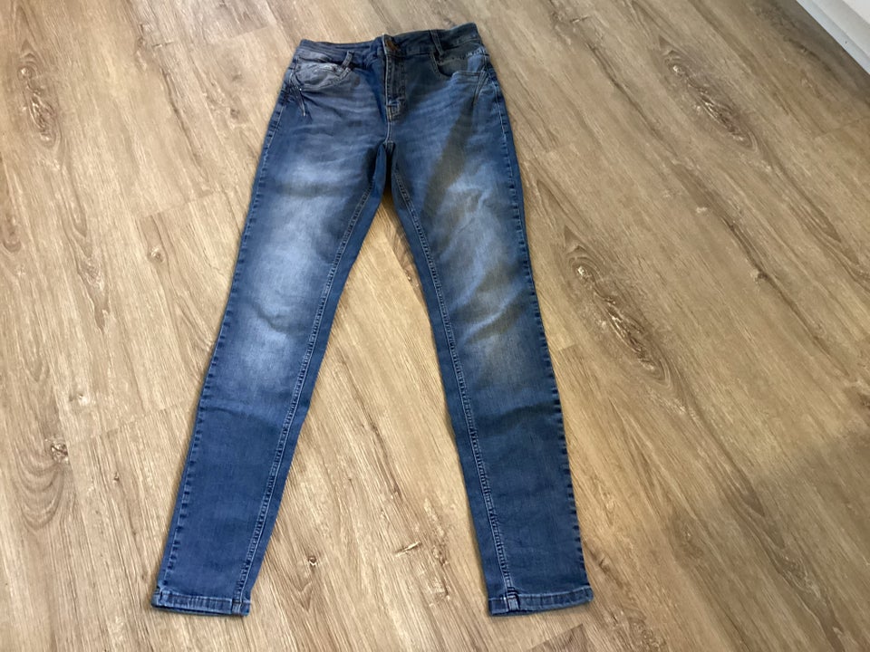 Jeans, Pulz, str. 31