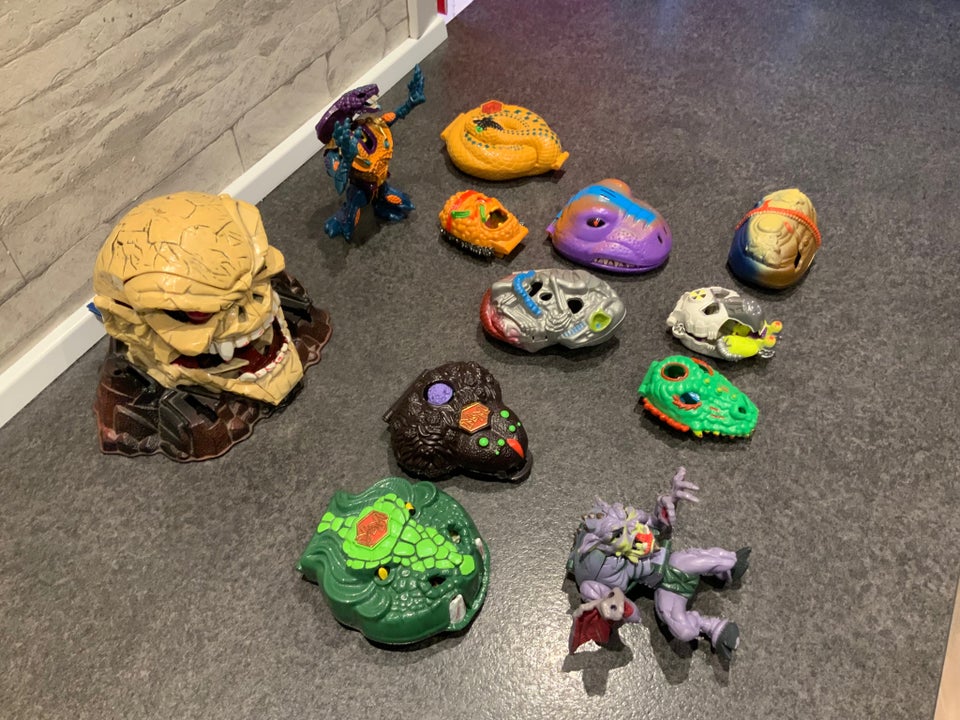 Mighty max lot, Mighty max