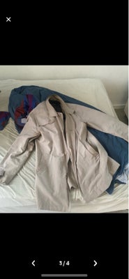 Jakke, str. findes i flere str., Lindbergh, Lindbergh jakke sælges, da jeg ikke bruger den mere.

13