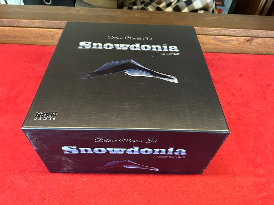 Showdonia Deluxe Master Set, Strategi, brætspil