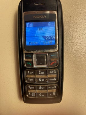 Nokia 1600, Rimelig, Velfungerende mobil

Lader kan købes med for kr 50

Køber betaler porto kr 50