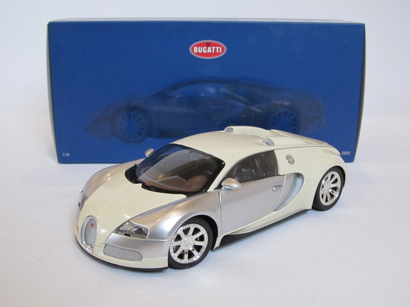 Modelbil, MINICHAMPS Bugatti Veyron, 1:18 – dba.dk – Køb og Salg og Brugt
