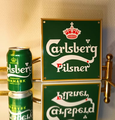 Skilte, Carlsberg emaljeskilt !, Carlsberg emaljeskilt.
Skiltet måler 20 cm i både højde og bredde.