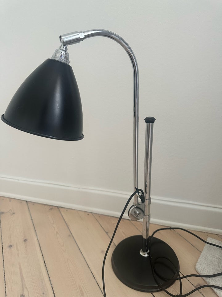 Lampe, Gubi