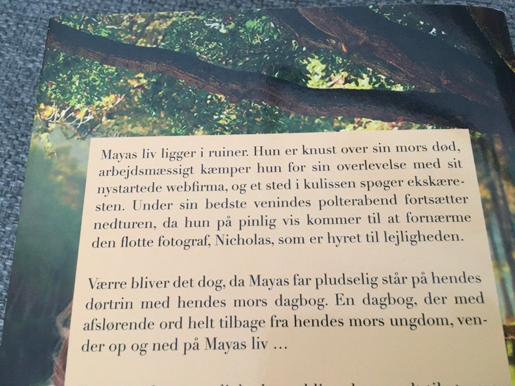 Asketræet, Anne Thorogood, genre: roman