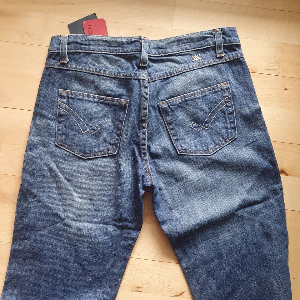 Jeans, Which, str. 28