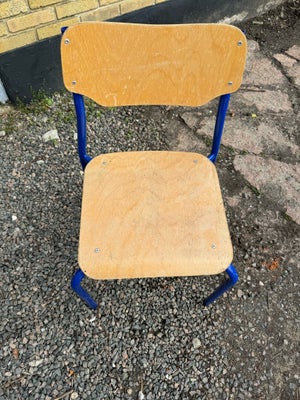 Spisebordsstol, 2 blå skolestole fra Randers møbler. Den ene kan justeres i højden, den anden kan ik