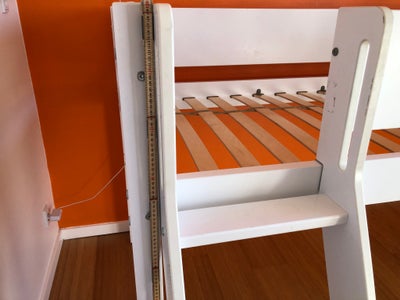 Højseng, Flexa kombi seng, b: 90 l: 205, Flexa sengesæt
Høj 150 cm
Halvhøj 90
Lav 40 cm

Tilbehør:
-