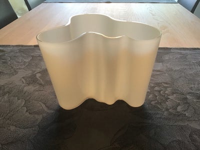 Vase, ALTO vase, ALTO, Flot ALTO vase sælges. Som ny. 300 kr. Henv. På 24667203.