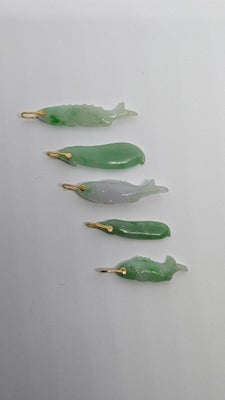 Vedhæng, jade, 14 k, Små Jade vedhæng med 14 k
Guld 

Med og uden stempel 14 k

Måler fra 2,4 - 4 cm