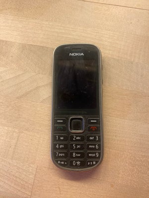 Nokia 3720, Ukendt stand. Godt brugt.
Ingen oplader.